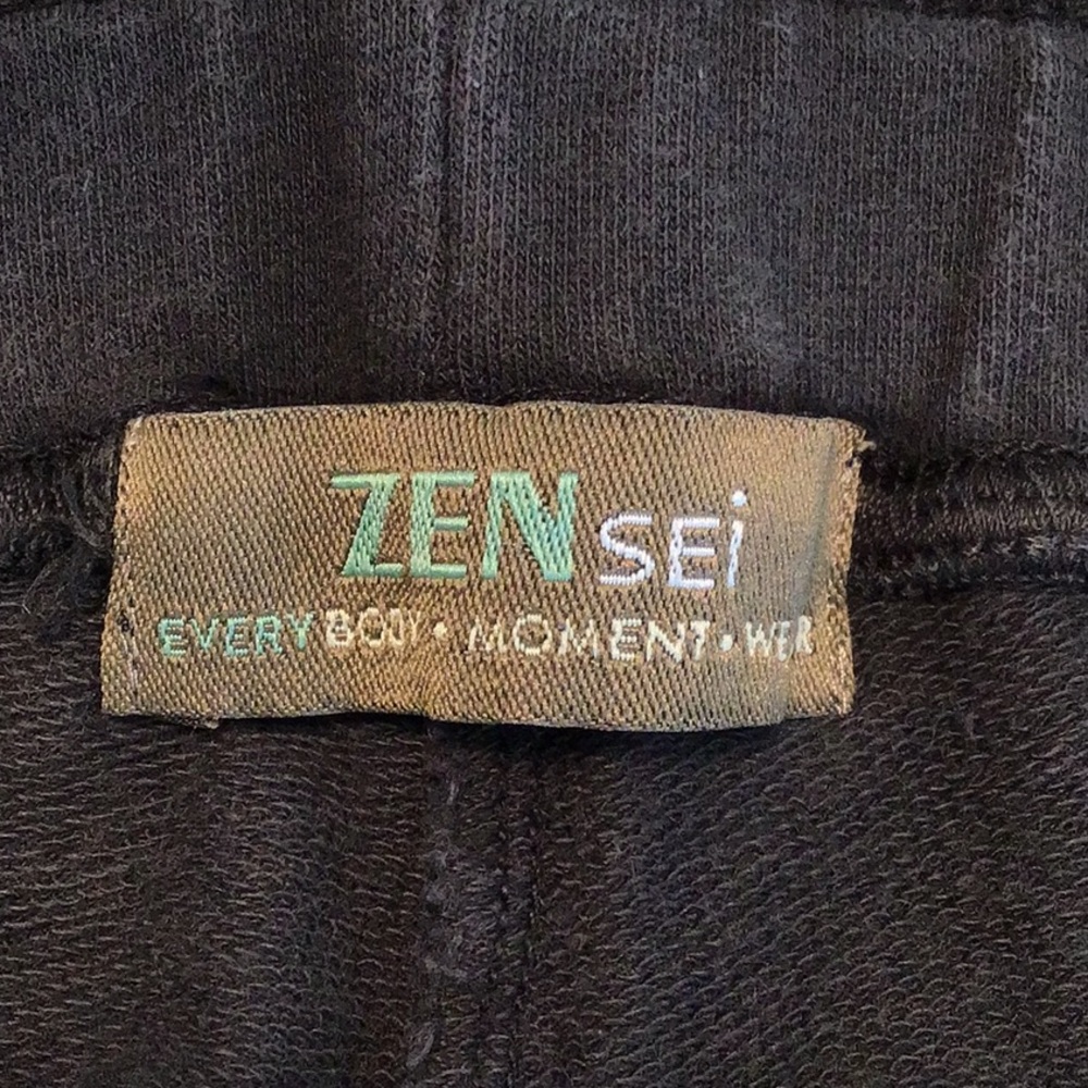 ZENsei Black Organic Capri Yoga Pants SZ 2 - Picture 3 of 4